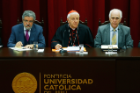 Prefetto visita la Pontificia Università del Perù.